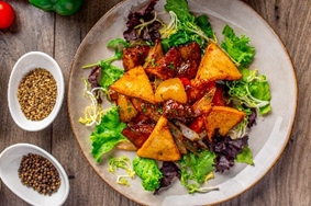 ТЕПЛЫЙ САЛАТ С БРЫНЗОЙ