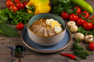 РАМЕН С ГОВЯДИНОЙ/КУРИЦЕЙ