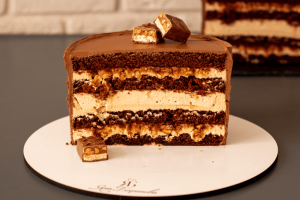 Торт сникерс (стандартный)